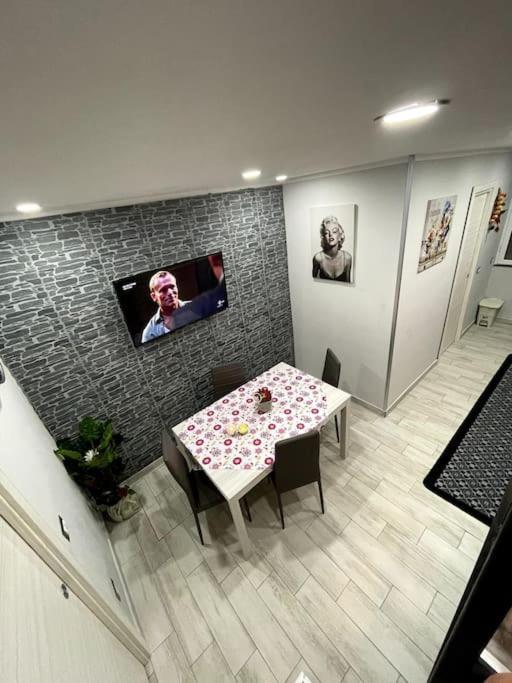 White House Spacca Napoli Exterior photo